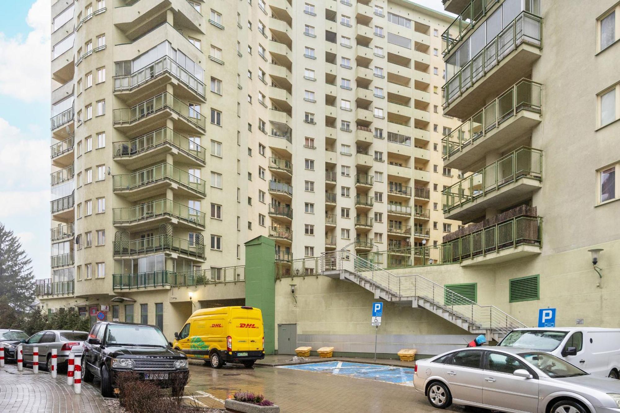 Bukowinska Apartment With Balcony And Parking And Swimming Pool By Noclegi Renters Варшава Экстерьер фото